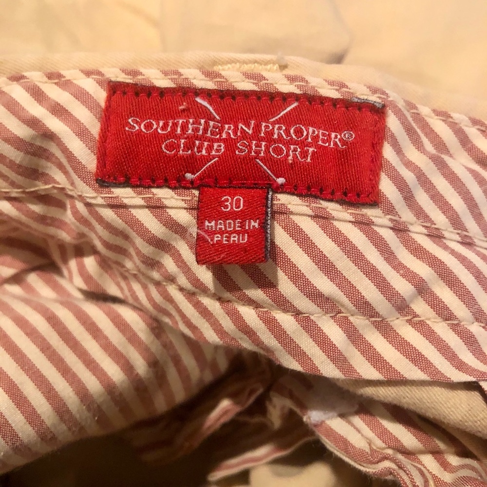 Southern Proper Men Shorts Flat Front in Red and White Striped Lining